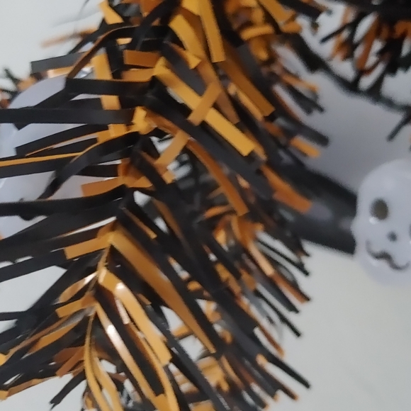 Mini Halloween Tree - Picture 5 of 7